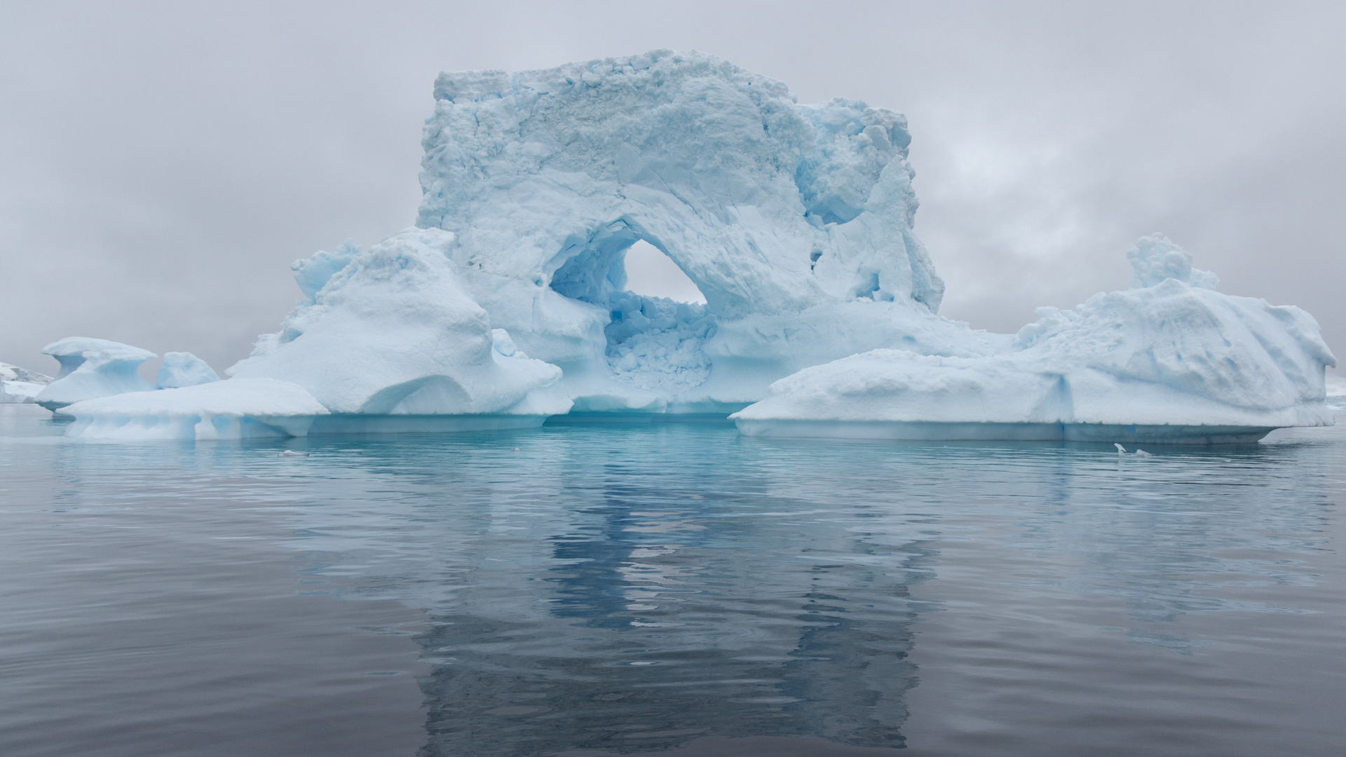 20250314_PleneauIsland_IcebergArch_TedGatlin_6449.jpg